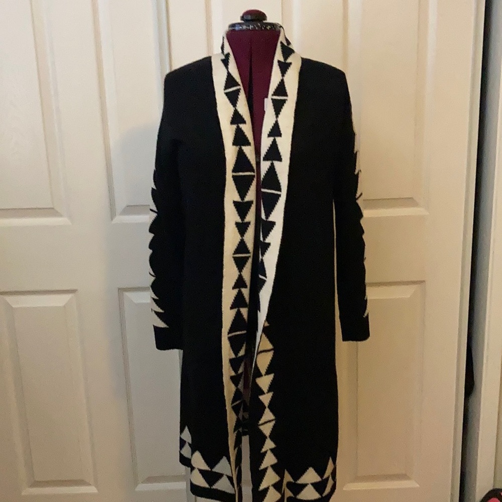 Forever 21 Long Sleeve Black Cardigan